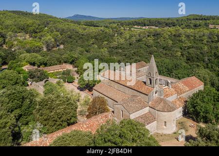 France, Var (83), le Thoronet, abbaye cistercienne du 12th siècle (vue aérienne) Banque D'Images