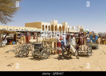 Chad, Ennedi, Wadi Hawar, Amdjarass, village indigène d'Idriss Deby, le marché Banque D'Images