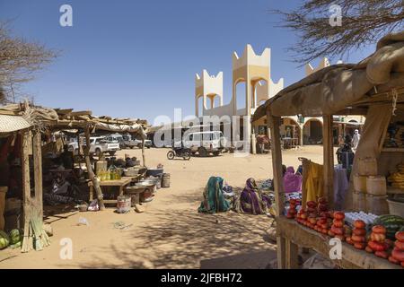 Chad, Ennedi, Wadi Hawar, Amdjarass, village indigène d'Idriss Deby, le marché Banque D'Images