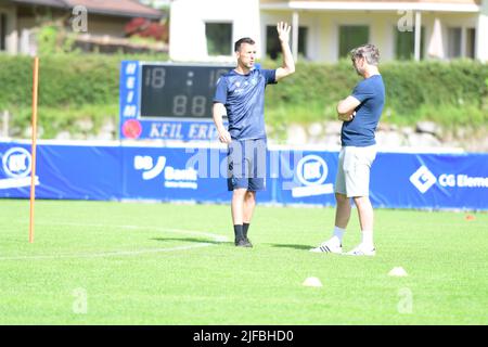 KSC-coach entraîneur Christian Eichner en trainingscamp en Autriche planification de l'équipe Aufstellung Taktik Kreuzer Sportgeschäftsfü Banque D'Images