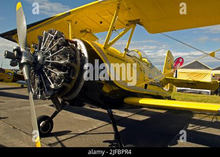 Pitts Python double decker (Grumman G-164A Super AG-Cat) sur le terrain au Sola Airshow en juin 2007 Banque D'Images