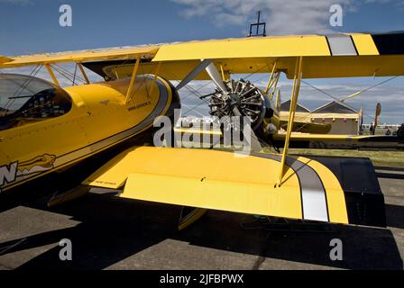 Pitts Python double decker (Grumman G-164A Super AG-Cat) sur le terrain au Sola Airshow en juin 2007 Banque D'Images