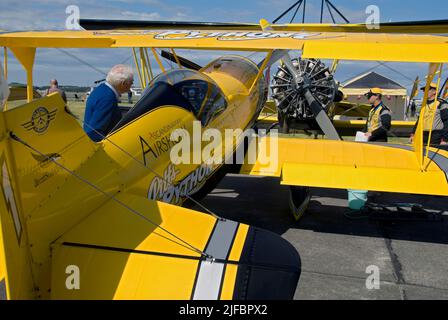 Pitts Python double decker (Grumman G-164A Super AG-Cat) sur le terrain au Sola Airshow en juin 2007 Banque D'Images