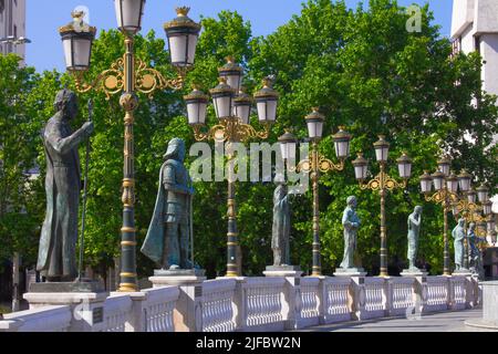 Macédoine du Nord, Skopje, Pont d'art, statues, Banque D'Images