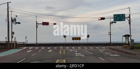 Autoroute côtière Shuinan-dong Taibu, ville de New Taipei - 28 juillet 2022 : route côtière Shuinan-dong Taibu, ville de New Taipei, Taïwan Banque D'Images