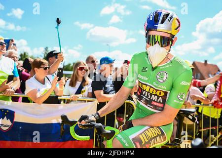 Danemark. 02nd juillet 2022. Wout Van Aert de l'équipe Jumbo-Visma photographié au début de la deuxième étape de la course cycliste Tour de France, une course de 202,2 km entre Roskilde et Nyborg, Danemark, samedi 02 juillet 2022. Le Tour de France de cette année a lieu du 01 au 24 juillet 2022 et commence par trois étapes au Danemark. BELGA PHOTO JASPER JACOBS crédit: Belga News Agency/Alay Live News Banque D'Images