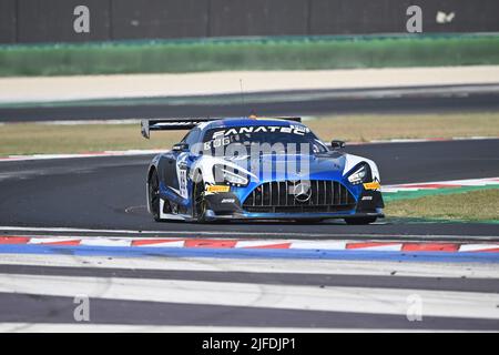 Misano, Italie. 02nd juillet 2022. Fanatec GT World Challange - Misano QUALIFIANT 1 crédit: Live Media Publishing Group/Alay Live News Banque D'Images