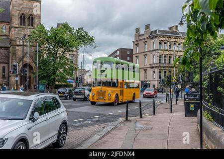 1961 Leyland Titan PD3 bus à impériale à Glasgow Corporation transport livrée devant Botanic Gardens sur Queen Margaret Drive Glasgow juin 2022 Banque D'Images