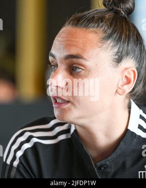 Tubize, Belgique. 02nd juillet 2022. Le gardien de but de Belgique, Nicky Evrard, a photographié lors d'une conférence de presse de l'équipe nationale féminine de football belge, The Red Flames, le samedi 02 juillet 2022 à Tubize. Les flammes rouges se préparent pour les prochains championnats d'Europe des femmes Euro 2022 en Angleterre. BELGA PHOTO DAVID CATRY crédit: Belga News Agency/Alay Live News Banque D'Images