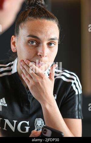 Tubize, Belgique. 02nd juillet 2022. Le gardien de but de Belgique, Nicky Evrard, a photographié lors d'une conférence de presse de l'équipe nationale féminine de football belge, The Red Flames, le samedi 02 juillet 2022 à Tubize. Les flammes rouges se préparent pour les prochains championnats d'Europe des femmes Euro 2022 en Angleterre. BELGA PHOTO DAVID CATRY crédit: Belga News Agency/Alay Live News Banque D'Images