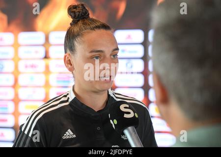 Tubize, Belgique. 02nd juillet 2022. Le gardien de but de Belgique, Nicky Evrard, a photographié lors d'une conférence de presse de l'équipe nationale féminine de football belge, The Red Flames, le samedi 02 juillet 2022 à Tubize. Les flammes rouges se préparent pour les prochains championnats d'Europe des femmes Euro 2022 en Angleterre. BELGA PHOTO DAVID CATRY crédit: Belga News Agency/Alay Live News Banque D'Images
