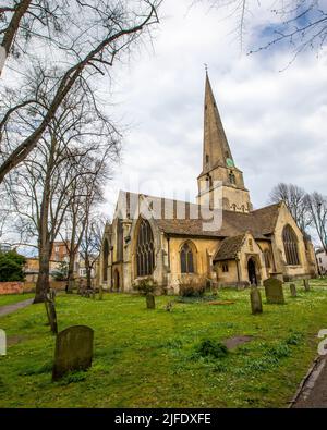 L'historique St. Marys Minster dans la ville de Cheltenham à Gloucestershire, Royaume-Uni. Banque D'Images