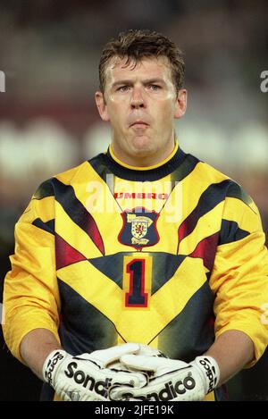 2nd les Rangers de 22 juillet et le gardien de but écossais Andy Goram, qui est décédé à l'âge de 58 ans, sont décédés après une courte bataille contre le cancer. LE GARDIEN DE L'ÉCOSSE et DES RANGERS ANDY GORAM crédit : eric mccowat/Alay Live News Banque D'Images