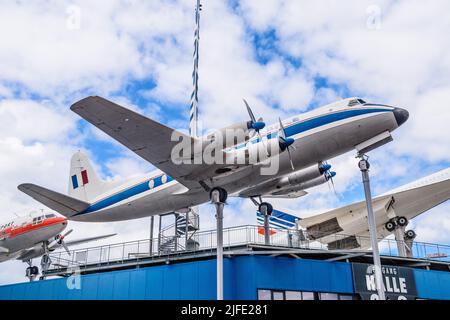 SINSHEIM, ALLEMAGNE - MAI 2022: Bleu blanc chasse Percival P.66 avion passager Pembroke Banque D'Images