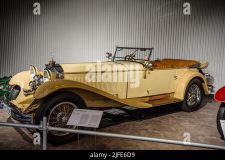 SINSHEIM, ALLEMAGNE - MAI 2022: Beige Mercedes Benz 710 SS cabrio 1930 250s Banque D'Images