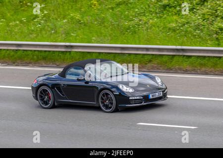 2011 Porsche Boxster S Black Edition Auto PDK 3436cc essence Roadster Europe édition spéciale ; conduite sur l'autoroute M6, Manchester, Royaume-Uni Banque D'Images