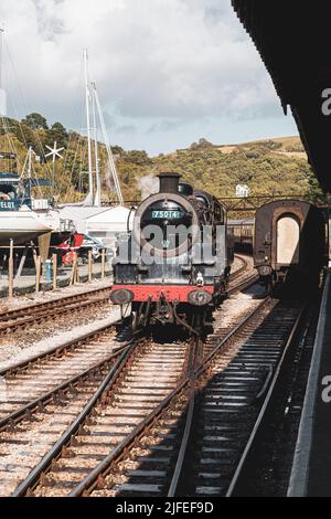 Brixham Devon UK 1 octobre 2021, 75014 Braveheart sur le chemin de fer à vapeur de Dartmouth Banque D'Images