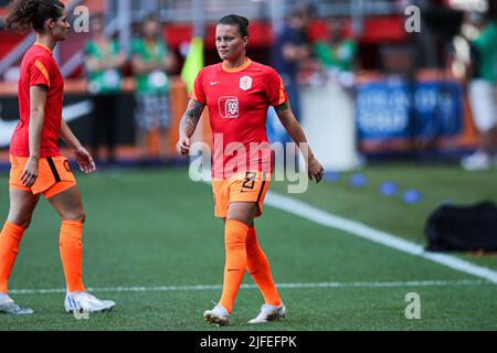 ENSCHEDE, PAYS-BAS - JUILLET 2 : Sherida Spitse des pays-Bas pendant le match international des femmes amicales entre les pays-Bas et la Finlande à de Grolsch Veste sur 2 juillet 2022 à Enschede, pays-Bas (photo de Pieter van der Woude/Orange Pictures) Banque D'Images