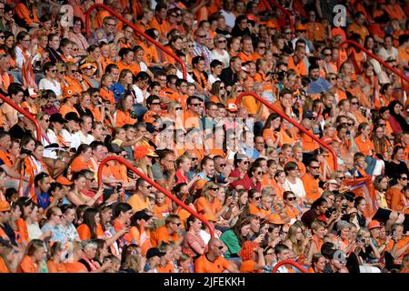 ENSCHEDE - la Légion d'Orange lors du match international des femmes amicales entre les pays-Bas et la Finlande au stade de Grolsch Veste sur 2 juillet 2022 à Enschede, pays-Bas. ANP GERRIT VAN COLOGNE Banque D'Images
