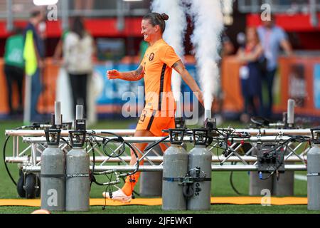 ENSCHEDE, PAYS-BAS - JUILLET 2 : Sherida Spitse des pays-Bas pendant le match international des femmes amicales entre les pays-Bas et la Finlande à de Grolsch Veste sur 2 juillet 2022 à Enschede, pays-Bas (photo de Pieter van der Woude/Orange Pictures) Banque D'Images