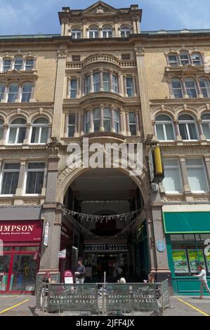 Marché central de Cardiff, entrée St Mary's Street, Cardiff, juin 2022 Banque D'Images
