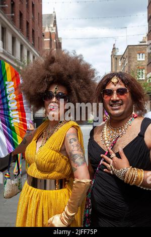 Gay Pride March - People on the March - 2 juillet 2022, Londres, Royaume-Uni Banque D'Images