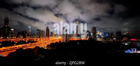 Vues de Shanghai la nuit Banque D'Images