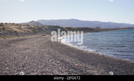 Los Angeles, États-Unis. 1st juillet 2022. La photo prise sur 1 juillet 2022 montre une vue sur le lit d'eau séchée au lac Pyramide, dévasté par la sécheresse, situé près de la frontière de la Californie et du Nevada, dans le Nevada, les États-Unis. Credit: Zeng hui/Xinhua/Alay Live News Banque D'Images