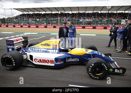 Silverstone, Royaume-Uni. 3rd juillet 2022. VETTEL Sebastian (ger), Aston Martin F1 Team AMR22, portrait avec Nigel Mansel et Williams-Renault FW14B lors du Grand Prix britannique 2022 de Formule 1 de Lenovo, 10th tour du Championnat du monde de Formule 1 de la FIA 2022, sur le circuit Silverstone, de 1 juillet à 3, 2022 à Silverstone, Royaume-Uni - photo Xavi Bonilla / DPPI crédit: DPPI Media / Alay Live News Banque D'Images