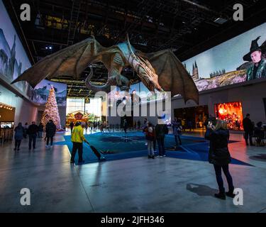 Leavesden, Royaume-Uni - janvier 9th 2022: Le foyer d'entrée de la tournée Making of Harry Potter aux studios Warner Bros. De Leavesden, près de Londres, Royaume-Uni. Banque D'Images