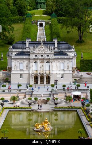 Ettal, Allemagne, 27 juillet 2021. Le Linderhof Palace est un château royal situé dans le Graswangtal, à proximité d''Oberammergau et du monastère de l''Ettal. Banque D'Images