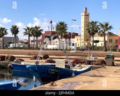 Bateaux de pêche garés dans le port Banque D'Images