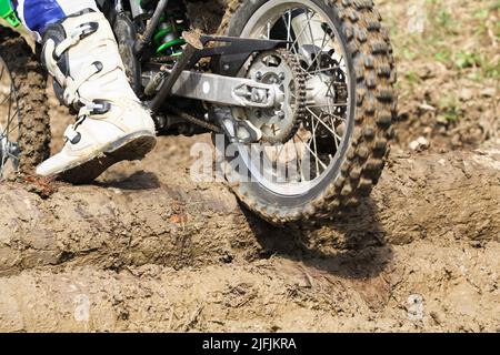 Course d'Enduro sur la piste Banque D'Images