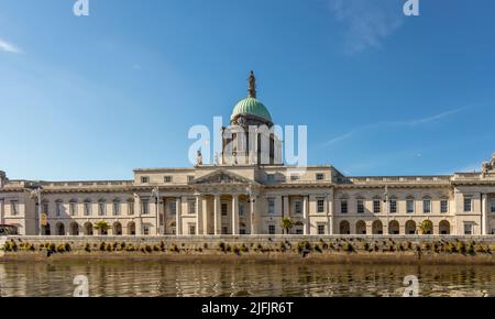 Dublin, Irlande - 6 juin 2022: La Maison des douanes à Dublin, Irlande Banque D'Images