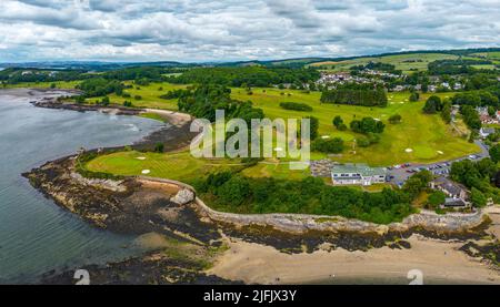 Vue aérienne depuis drone du club de golf Aberdour à Fife, en Écosse, au Royaume-Uni Banque D'Images