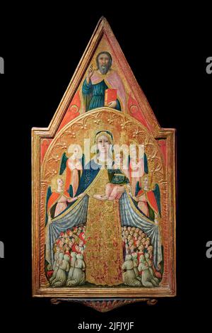 Madonna della Misericordia e quattro angeli, nella cuspide Dio Padre benedidente tra due cherubini - olio su tavola - Maestro di Staffolo - 1470 - Banque D'Images