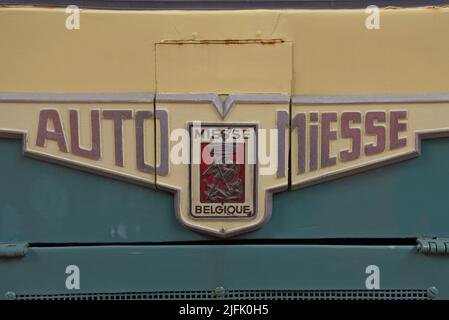 Badge De Radiateur Vintage 'Col De Rideaux' 1360m - France - Auto Collection