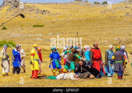 Lavi, Israël - 01 juillet 2022: Reconstitution de la bataille de 1187 des cornes de Hattin (Ayyubid sultan Saladin vaincu les croisés): Les croisés capturent Banque D'Images