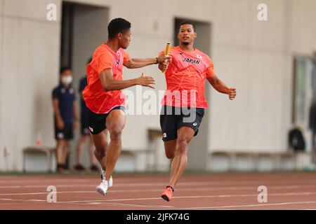 (De gauche à droite) Yuki Joseph Nakajima, Julian Jrummi Walsh (JPN), 2 JUILLET 2022 - Athlétisme : entraînement de l'équipe nationale sprint pour hommes au Japon pour les Championnats du monde d'athlétisme de l'IAAF, Oregon, à Tokyo, Japon. (Photo de Naoki Morita/AFLO SPORT) Banque D'Images