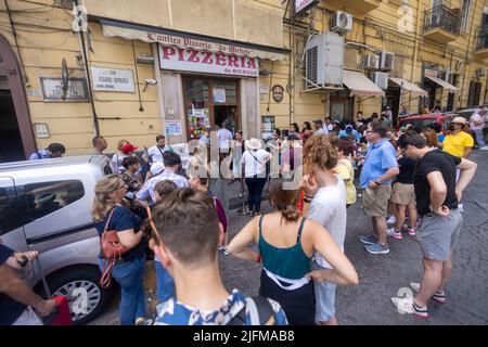 Da Michele pizza célèbre restaurant Banque D'Images