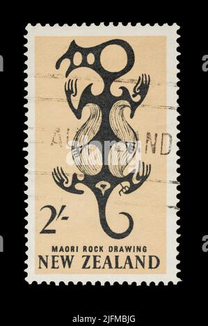 Un timbre-poste de 2 shilling 1960 en Nouvelle-Zélande représentant l'Opihi Taniwha, dessin maori d'une créature aquatique mythique Banque D'Images