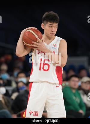 Melbourne, Australie. 04th juillet 2022. Wenbo lu de l'équipe de basket-ball de Chine en action pendant la coupe du monde FIBA 2023 qualificatifs Groupe B jeu de la fenêtre 3 entre le Taipei chinois et la Chine tenu à John Cain Arena. Note finale Chine 97:56 Taipei chinois. Crédit : SOPA Images Limited/Alamy Live News Banque D'Images