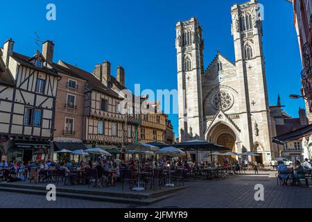 Cathédrale Saint-Vincent à Chalon-sur-Saône, France Banque D'Images