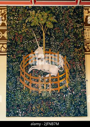 Stirling, Royaume-Uni - 20 juin, 2022: Réplique de la tapisserie de la chasse pour l'Unicorn à l'intérieur du château de Stirling Banque D'Images