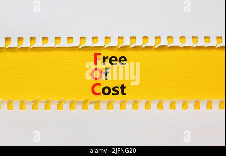 Symbole gratuit FOC. Concept mots FOC gratuit sur papier jaune sur un beau fond blanc. Business et FOC concept gratuit. Copie s Banque D'Images