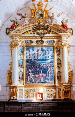 Sacristie avec l'retable avec la lapidation de Saint Stephen copie de Giulio Romano. Le monastère de Santa María de Huerta est un monastère cistercien situé Banque D'Images