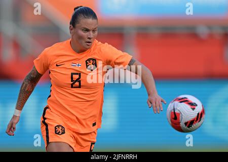 ENSCHEDE - Sherida Spitse de Hollande femmes pendant le match amical des femmes entre les pays-Bas et la Finlande au stade de Grolsch Veste on 2 juillet 2022 à Enschede, pays-Bas. ANP GERRIT VAN COLOGNE Banque D'Images