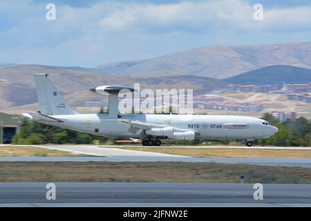 Les exercices Anatolian Eagle 2022 se poursuivent à Konya, LX-N90456 Luxembourg - OTAN Boeing E-3A Sentry (707-320B) Konya Turkiye 30.06.22 Banque D'Images