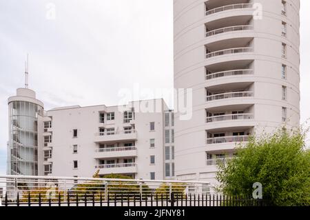 Riverscape luxueux nouveaux appartements au bord de la rivière à Silvertown Banque D'Images