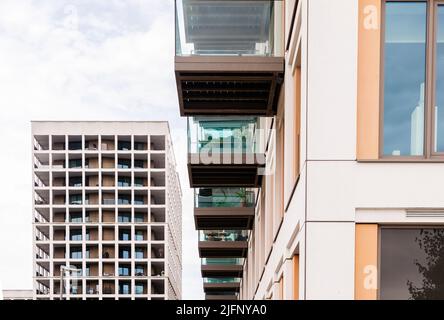 Riverscape luxueux nouveaux appartements au bord de la rivière à Silvertown Banque D'Images